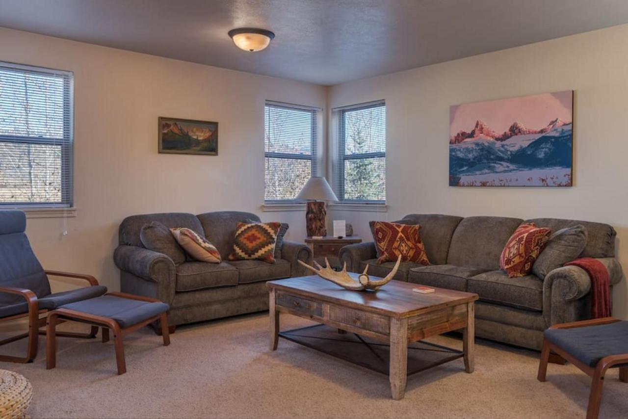 2 Bedroom Upstairs Condo With Ac In Victor, Id Exterior foto