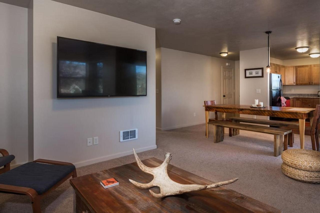 2 Bedroom Upstairs Condo With Ac In Victor, Id Exterior foto